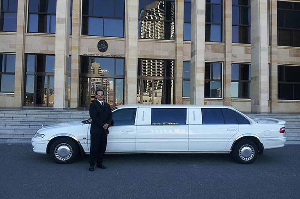 luxury care rental service in dubai